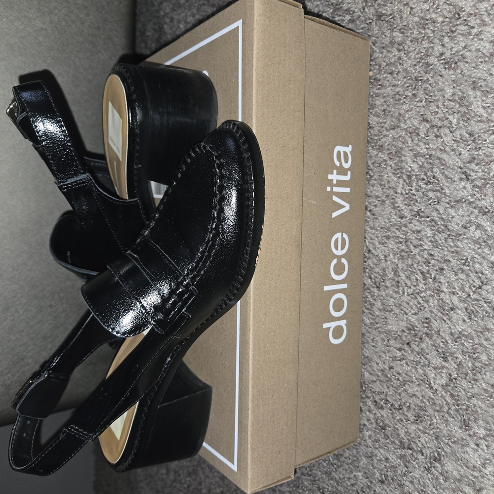 Dolce Vita Black Flats Elegant Loafers